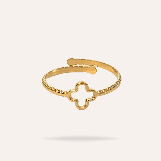 Constance | Stainless steel cloverleaf ring